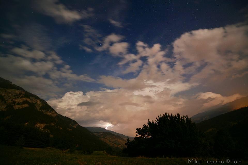 Stelle, nuvole e fulmini in Valle di Susa
